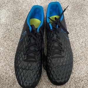 SOLD Nike tiempo cleats
